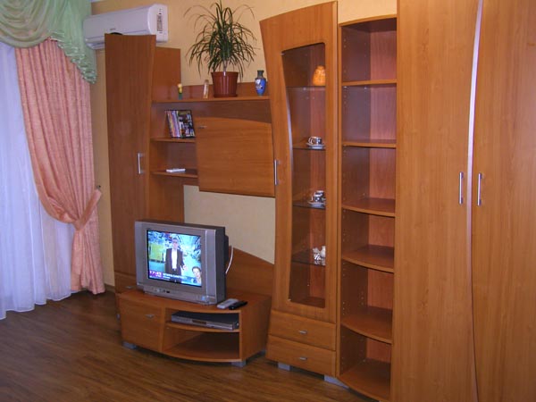 Сдам свои квартиры посуточно, на неделю в Днепропетровске пр.Кирова (центр)