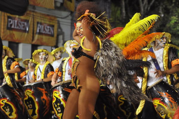 Карнавал в Уругвае — самый длительный карнавал в мире ( фото )