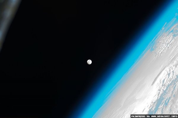 Далекий космос и фотографии Земли