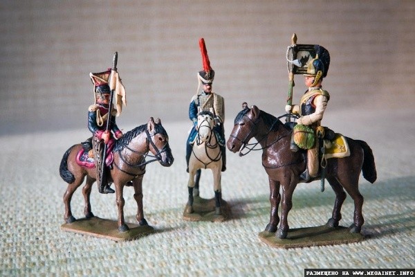 Замечательная коллекция пластилиновых солдатиков