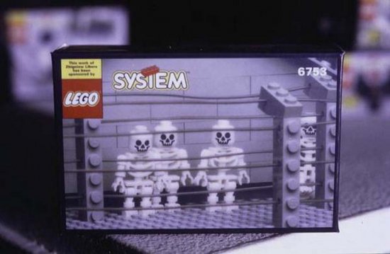 Новые игрушки для детей: Лего - Концлагерь