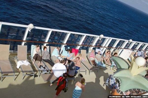 Круизный лайнер Norwegian Jade Круизный лайнер Norwegian Jade