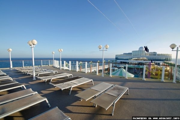 Круизный лайнер Norwegian Jade Круизный лайнер Norwegian Jade