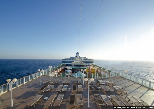 Круизный лайнер Norwegian Jade Круизный лайнер Norwegian Jade